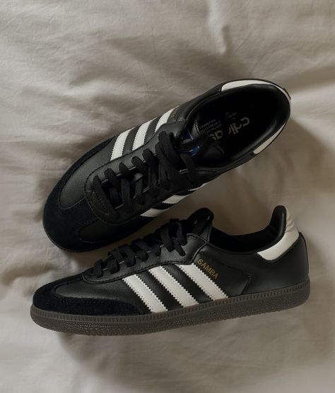 Adidas Og Samba, Og Samba, Black Gazelles, Timeless Sneakers, Samba Black, Adidas Samba Women, Adidas Samba Black, Adidas Og, Adidas Samba Og