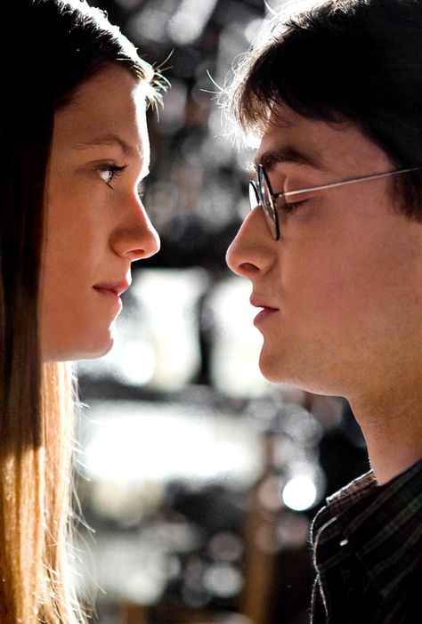 Harry Potter Witch, Harry Potter Couples, Harry Potter Ginny Weasley, Harry Potter Ginny, Citate Harry Potter, Harry And Ginny, Buku Harry Potter, Harry Potter Images, Images Harry Potter