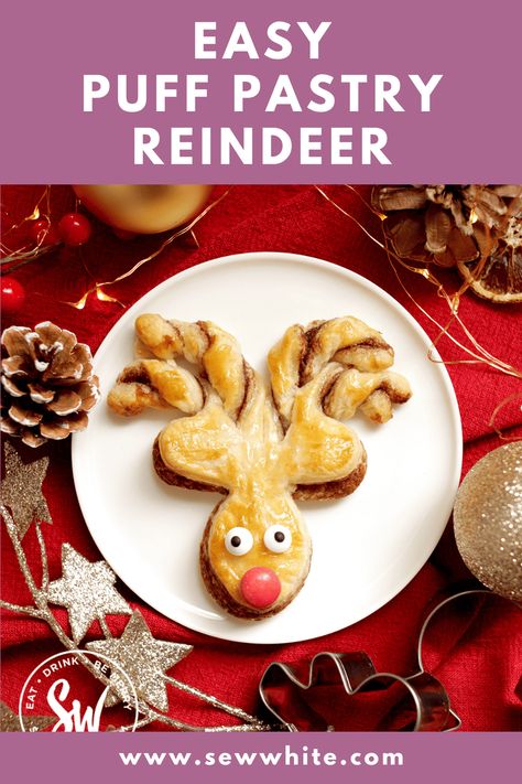 Nutella puff pastry reindeer are the ultimate festive treat that will have everyone talking. From their irresistible flavour to their adorable appearance, these reindeer-shaped pastries are the must-have dessert of the season. Perfect for kids and big kids too! Winter Dessert Table, Christmas Pastry, Nutella Puff Pastry, Puff Pastry Twists, Gingerbread Man Recipe, Easy Christmas Party, Gingerbread Reindeer, Christmas Pastries, Christmas Sweet Treats