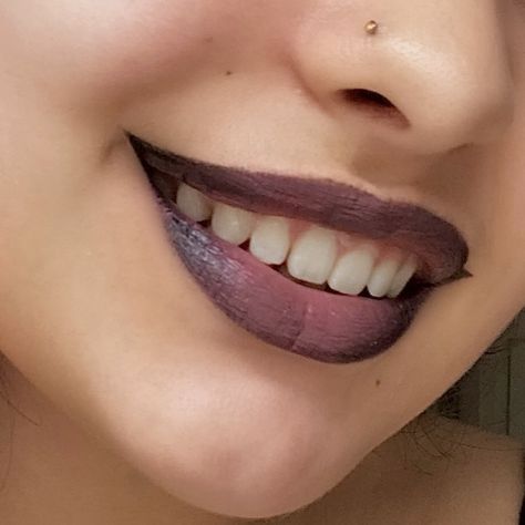 Goth Lip Liner, Emo Lip Makeup, Romantic Goth Aesthetic Makeup, Alt Lip Makeup, Grunge Lip Makeup, Emo Lipstick, Goth Lip Makeup, Janice Core, Simple Gothic Makeup