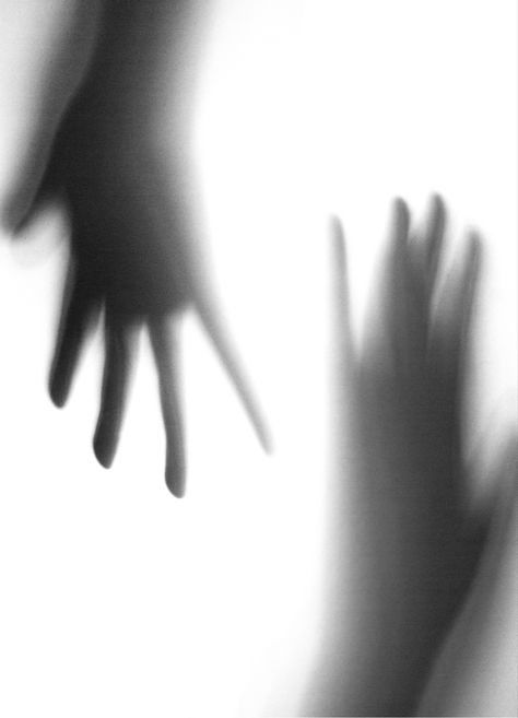 Hands Shadow Photography, Wizard Oc, Hands Photography, Dreamy Photoshoot, Hand Shadows, Lovers Hands, Hand Photography, Shadow Photography, Mind The Gap