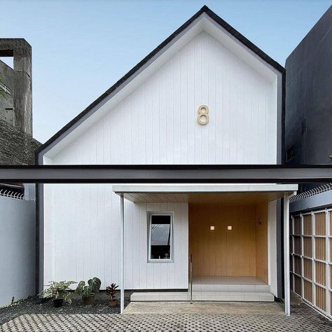 ARSINSIDE ™ (@arsinside) posted on Instagram • Mar 2, 2021 at 11:57am UTC Facade Small House, Loft Style House, Simple House Design, House Arch Design, Smart Home Design, Architecture Model House, Minimal House Design, House Outside Design, Bungalow House Design