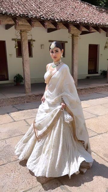 Moni Roy Lehenga, Mouni Roy Saree, Indian Engagement Outfit, Moni Roy, Indian Engagement, Met Gala Dresses, Simple Lehenga, Gown Party Wear, Butterfly Sleeve Dress