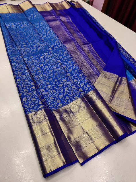 Dark Blue Pattu Saree, Navy Blue Pattu Saree, Blue Bridal Saree, Blue Pattu Saree, How To Stitch Blouse, Marriage Planning, Marriage Saree, Kanchivaram Saree, Gold Silk Saree