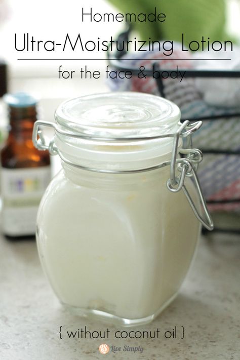 DIY HOMEMADE ULTRA-MOISTURIZING LOTION RECIPE (WITHOUT COCONUT OIL) Homemade Lotion Recipe, Shea Butter Lotion, Lotion Recipe, Homemade Oil, Diy Lotion, Diy Beauty Products, Homemade Lotion, Moisturizing Lotion, Homemade Products