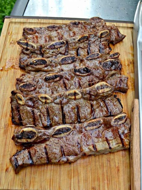 Short Ribs Flanken Style Recipe, Beef Plate Short Ribs, Plate Short Ribs, Flanken Short Ribs Recipe, Flanken Ribs, Roast Chicken And Gravy, Ribs In Oven, Beef Short Rib Recipes, Short Ribs Recipe