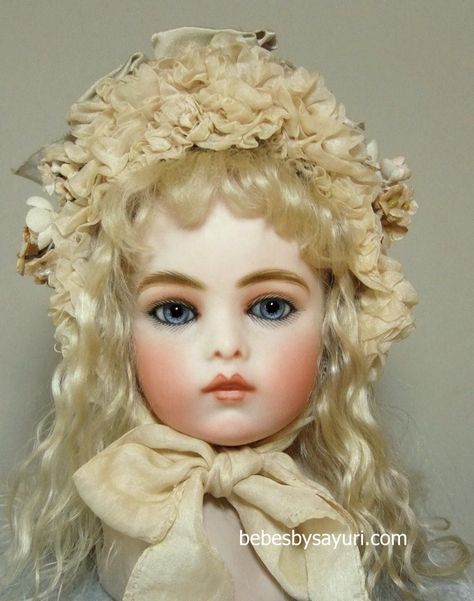 16 inch Bru Jne 6 repro “Ready-to-Dress” doll for sale | Bébés By ... Porcelain Dolls For Sale, Porcelain Dolls Value, Antique Porcelain Dolls, Antique Doll Dress, Guys And Dolls, Victorian Dolls, China Dolls, French Dolls, Unique Dolls