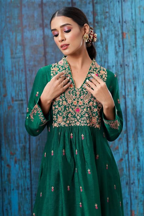 Buy Niti Bothra Green Silk Embroidered Kurta And Palazzo Set Online | Aza Fashions Aza Fashion Outfits 2023 Suits, Aza Fashion Outfits 2023, Kurti Inspiration, Niti Bothra, Kurta Pattern, Golden Lehenga, V Neck Kurta, Kurta And Palazzo, Kurti Embroidery