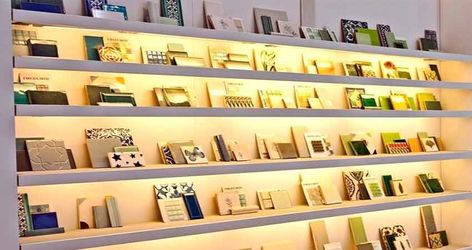 How to Add Lighting to your Shelf with LED Flex Strips Strip Light Ideas, Kitchen Cabinet Lighting, Lighting Stairs, Led Shelf Lighting, Application Ideas, Lighting Mirror, Stairs Lighting, Mirror Lighting, Led Flex