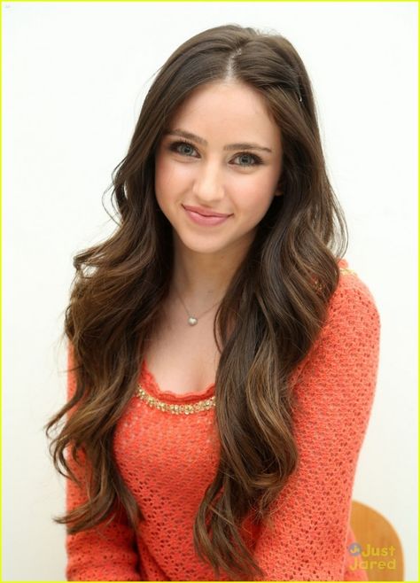 Ryan Newman Actress, Ryan Whitney Newman, Real Women Fashion, Ryan Newman, Beauty Collection, Nicki Minaj, Pretty Face, Brown Hair, Long Hair