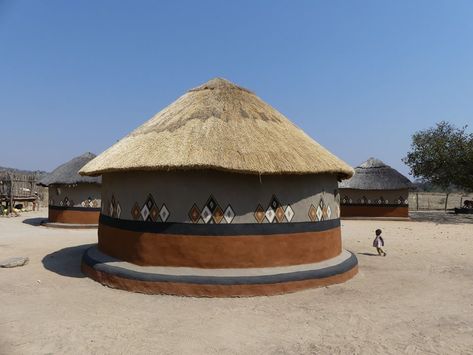 Zimbabwe Architecture, Zimbabwean Traditional Wear, Zimbabwean Culture, Africa Moodboard, Zimbabwe Culture, Ancient Zimbabwe, Earthship Home Plans, Zimbabwe Women, Zimbabwe History