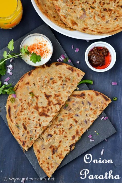 Onion Paratha Recipe Onion Paratha Recipe, Onion Paratha, Jowar Roti, Paratha Roti, Spicy Treats, Simple Baking Recipes, Indian Breads, South Indian Recipes, Simple Baking