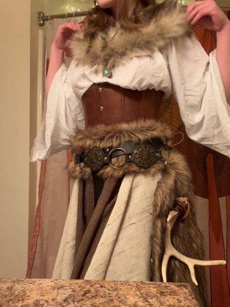 #renaissancefair #renaissance #renfaire #elf #woodelf #viking #corset #faire #fair #ren #renfair #elven Dnd Corset Outfit, Viking Costume Ren Faire, Womens Viking Cosplay, Corset Ren Faire, Ren Faire Wood Elf, Ren Faire Outfits Barbarian, Ren Fair Viking Woman, Ren Faire Armor Women, Winter Ren Faire Outfits