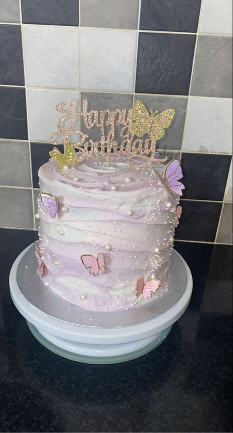 Sweet 16 Cake Butterfly, Tall Cakes Birthday, 15th Birthday Cake Ideas, Cake With Butterflies, Pink And Purple Butterfly, Bolo Rapunzel, Wave Cake, Cake Designs For Kids, 15th Birthday Cakes