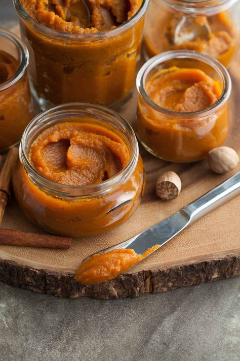 Forget pumpkin butter and treat yourself to a delicious homemade squash butter made with butternut squash and warming spices instead! A fall favorite this recipe is a must have for the season. Butternut Squash Butter, Maple Pumpkin Butter, Pumpkin Butter Cake, Pumpkin Butter Recipe, Real Food Snacks, Pumpkin Bundt Cake, Maple Pumpkin, Pumpkin Butter, Honey Recipes