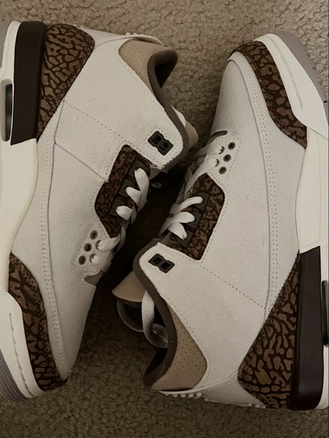 Jordans 3 Brown, Jordan 4 Retro Brown, Cream And Brown Outfits For Women, Tan Jordans Outfit, Brown Jordans Sneakers, Brown Jordan 3 Outfit Women, Brown 3s Outfit, Brown Jordan 4s, Brown 4s