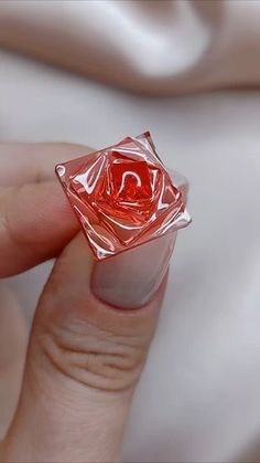 UV resin rose earrings for beginners #diy #uvresin #uvresincraft #uvresinjewelry #earrings How To Make Uv Resin Jewelry, Uv Resin Earrings Tutorial, Uv Resin Tumbler, Uv Resin Stud Earrings Diy, Uv Light For Resin, Uv Resin Earrings, Uv Resin Jewelry, Diy Uv Resin, Easy Rose