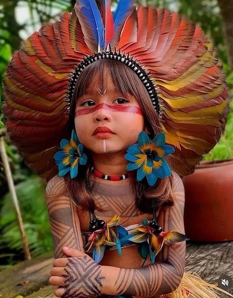 Ancestry Art, Brazil Culture, Native American Children, Native Tattoos, Folk Clothing, We Are The World, Native American Culture, Indigenous Art, American Beauty