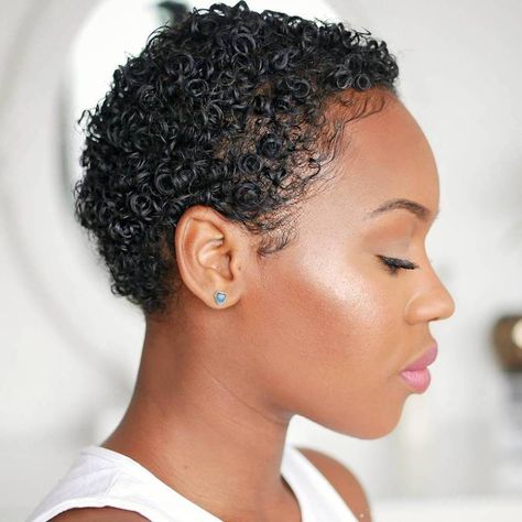 Gelled Twa Hairstyle Short Twa Hairstyles, Twa Hairstyles 4c Hair, Blonde Twa, Flips Hair, Twa Styles, Natural Hair Twa, Short Natural Haircuts, Short Natural Curly Hair, Twa Hairstyles