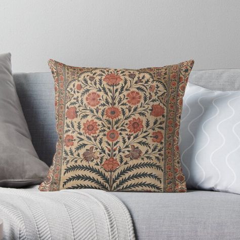 Indian Throw Pillows, Desi Interior, Traditional Pillow Covers, Cushion Ideas, Indian Cushions, Indian Pillows, Cheer Workouts, India Inspired, Printed Sofa