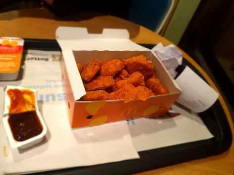 McDonalds 20 spicy chicken nuggets at midnight Spicy Chicken Nuggets, Chicken Nuggets, At Midnight, Spicy Chicken, Late Night, Chicken, Quick Saves