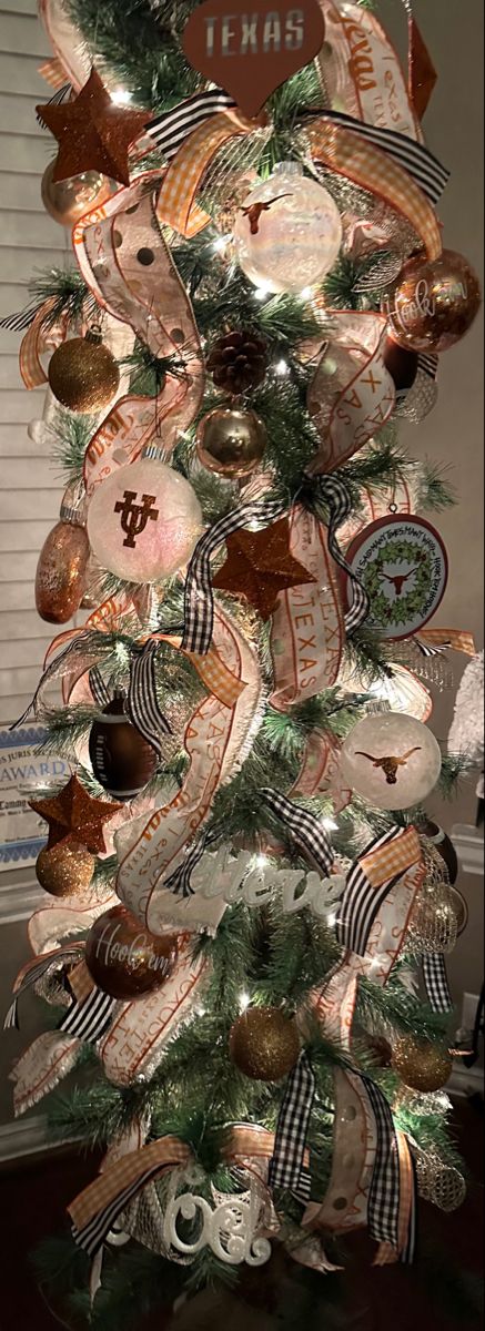 Texas Longhorns Christmas Tree, Texas Longhorn Christmas Tree, Texas Longhorns, Tree Decorations, Christmas Tree Decorations, Christmas Wreaths, Christmas Tree, Holiday Decor, Christmas