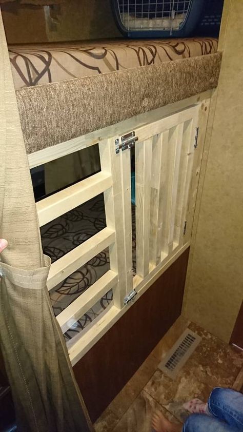 Bottom Bunk Crib/ladder - Jayco RV Owners Forum Rv Crib Ideas, Bunk Crib, Camper Bunk Bed Ideas, Rv Beds, Camper Bunk Beds, Trailer Updates, Bunk Ladder, Bunk Bed Crib, Rv Bunk Beds