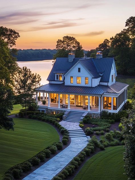 Houses By Water, Big Lake House, Tennessee Homes, House On Lake, Backyard Barn, Different Types Of Houses, Big Blue House, Lake Houses Exterior, Lake Homes