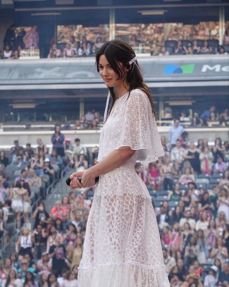 Gracie on stage at The Eras Tour in East Rutherford, NJ 5/27/23 Gracie Adams, Gracie Concert, Alana Champion, Camila Morrone, Concert Fits, Gracie Abrams, Graceland, Eras Tour, On Stage