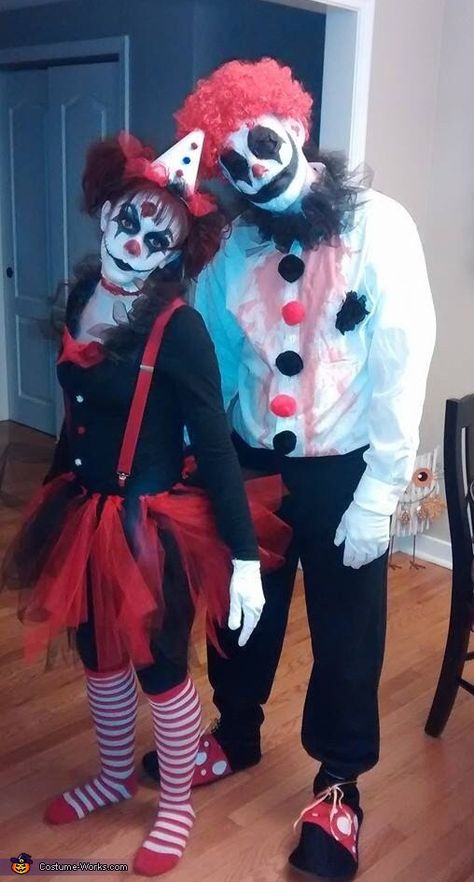 Brittany: My boyfriend and I as evil clowns. Outfits were both homemade. I made my hat out of card stock, tulle, and Pom poms. Bow tie is made of felt and... Clown Couple, Clown Costume Diy, Scary Couples Halloween Costumes, Halloween Costume Couple, Scary Clown Costume, Clown Costumes, Makeup Clown, Halloween Makeup Clown, Meme Costume