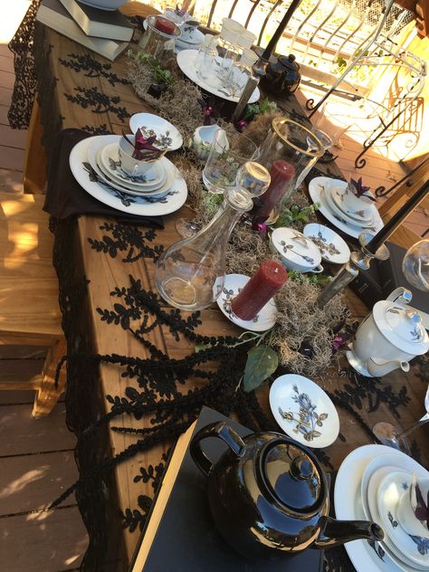 Gothic tea party Gothic Tea Party Aesthetic, Gothic Garden Party, Goth Tea Party Outfit, Gothic Brunch, Dark Tea Party Aesthetic, Black And White Tea Party, Dark Tea Party, Spooky Tea Party, Goth Tea Party