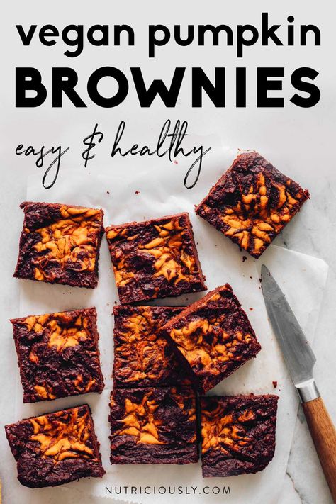 Healthy Squares, Pumpkin Swirl Brownies, Brownies Fudgy, Baking Chips, Pumpkin Brownies, Dessert Oreo, Swirl Brownies, Vegan Brownie, Desserts Vegan