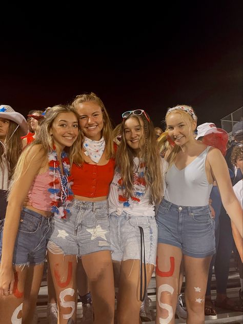 Usa Homecoming Theme Outfits, America Themed Outfit, Usa Outfit Ideas Spirit Week, Gold Night Football Game, Usa Hoco Theme, America Football Game Outfit, Usa Fnl Outfit, Fourth Of July Outfit Inspiration, America Spirit Day Outfits