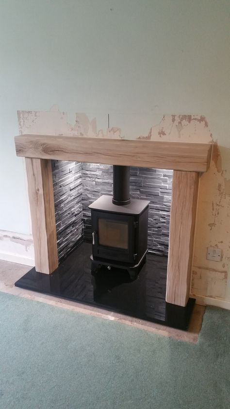 Recessed Wood burner, great surround Wood Stove Chimney, Wood Burner Fireplace, Wood Stove Hearth, Log Burner Fireplace, Log Burner Living Room, Wood Burning Fireplace Inserts, Kitchen Sink Decor, Stove Ideas, Tv Fal