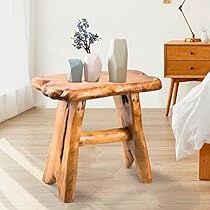 Small Easy Woodworking Projects, Wood Step Stool, Wood Stumps, Wood Steps, Small Woodworking Projects, Wood Project, Small Chair, Wood Stool, Rustic Shelves