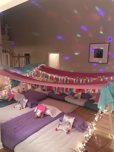 Slumber Party Tents, Movie Night Birthday Party Ideas, Slumber Party Decorations, Sleepover Room, Movie Night Birthday, Night Birthday Party, Sleepover Tents, Birthday Sleepover Ideas, Slumber Party Birthday