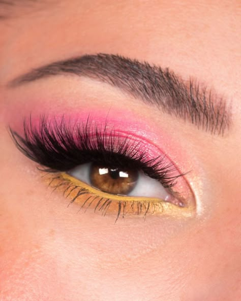 Makeup 2023, Makeup Looks, Neon, Glitter, Makeup, Pink, Gold, Make Up, Make Up Looks