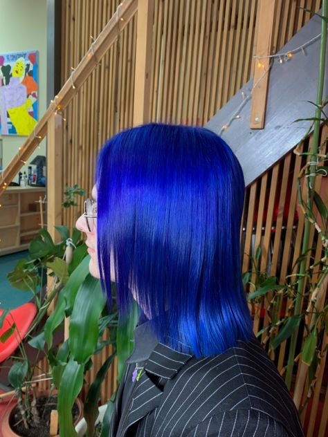 Dark Electric Blue Hair, Cobalt Blue Hair, Blue Hair Tumblr, Blonde Hair Short, Electric Blue Hair, Blue Underneath, Blue Hair Aesthetic, Bright Blue Hair, Royal Blue Hair