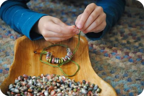 Native Corn Jewelry Tutorial from Garden Mama Corn Jewelry, Dried Corn, Indian Corn, Native American Crafts, Fall Projects, Camping Crafts, Seasonal Crafts, Nature Crafts, Autumn Activities