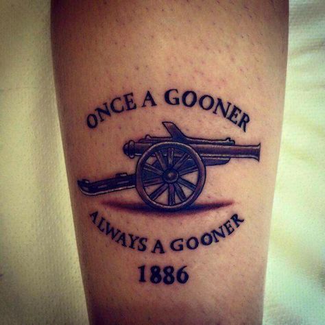 I would like to do this one day #tattoo Arsenal Tattoo Design, Arsenal Tattoo Ideas, Arsenal Tattoo, Mass Effect Tattoo, Henry Tattoo, England Tattoo, Soccer Tattoos, Arsenal Tottenham, Doctor Tattoo