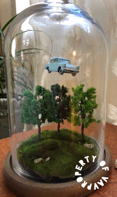 Flying Car PERSONAL USE ONLY PROPERTY OF VAV Harry Potter DIY Harry Potter Terrarium, Harry Potter Weihnachten, Stile Harry Potter, Harry Potter Room Decor, Harry Potter Bedroom, Anniversaire Harry Potter, Popular Diy, Theme Harry Potter, Harry Potter Wedding