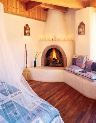 Adobe Fireplace, Pueblo Revival, Ideas Terraza, Kiva Fireplace, New Mexico Homes, Adobe Home, Mother Earth Living, Brick Fireplace Makeover, Southwestern Home