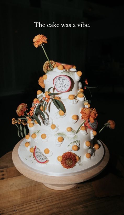 Wedding Cake Untraditional, Artsy Wedding Cake, Wedding Cake Colorful, Maximalist Wedding Cake, Kitsch Wedding Cake, Wedding Cake Dried Fruit, Unconventional Wedding Cake, French Cake, Mini Cakes Birthday