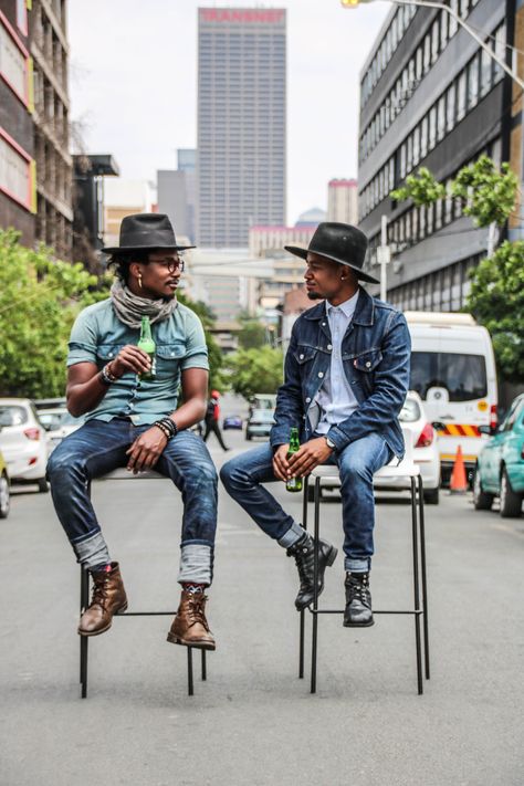 Fedora Street Style, Black Man Fashion Classy, Mens Wide Brim Hat Outfit, Afro Festival, Best Hats For Men, Women High Fashion, City Fashion Photography, Menswear Editorial, Men Fashion Classy