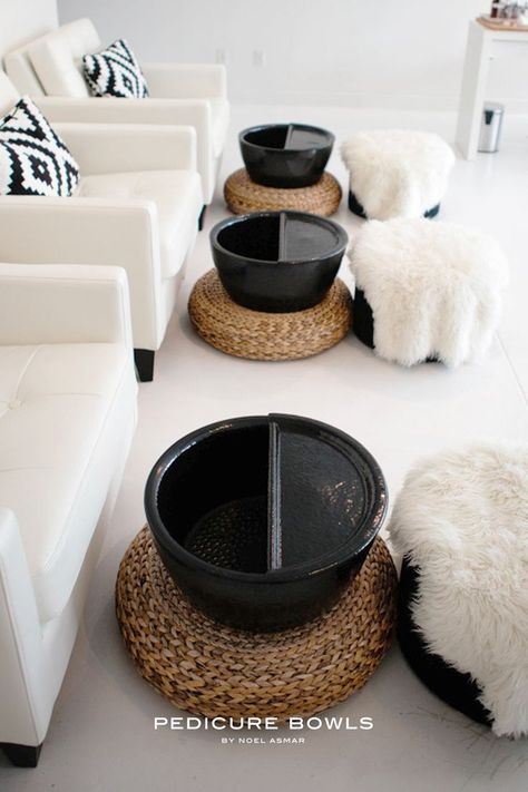 Metal and Resin Pedicure Bowls Designed to Transform Your Space Nail Suite Ideas, Pedicure Station Ideas, Beautiful Pedicure, Pedicure Tub, Salon Promotions, Day Spas, Pedicure Bowls, Pedicure Station, Nail Salon Interior Design