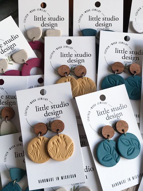 Creative Earring Display, Clay Earrings Market Display, Polymer Clay Earring Market Display, Clay Earring Packaging, Wood And Clay Earrings, Wood Polymer Clay Earrings, Hypoallergenic Clay Earrings Gift, Diy Earring Display, Display Earrings