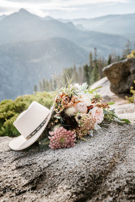 Elopement Flowers, Yosemite Photography, Reception Table Centerpieces, Wedding Bouquet Ideas, Expensive Flowers, Wedding Questions, Round Bouquet, Yosemite Elopement, Kate And Meghan