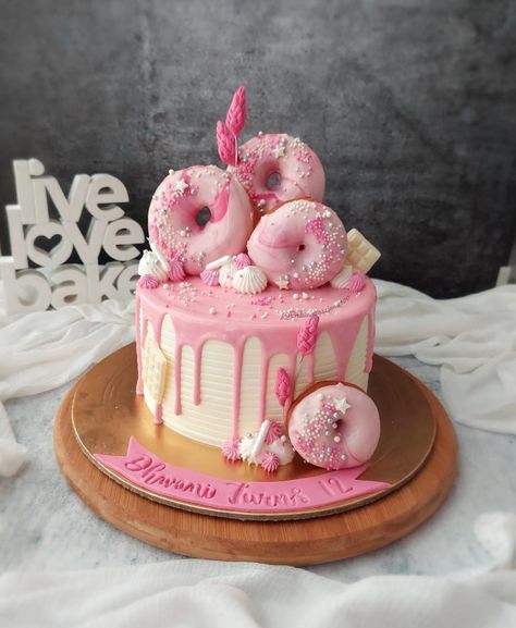 Donut Birthday Cake, Sweet Birthday Cake, Second Birthday Cakes, Baby Birthday Party Theme, Sweet 16 Birthday Cake, 16 Birthday Cake, Magic Cake, 9th Birthday Parties, Pink Donuts