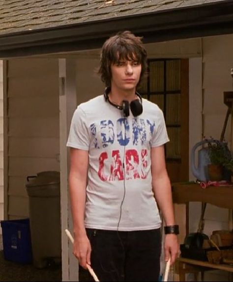 Rodrick Heffley Drums, 2000s Boys, Rodrick Heffley, Devon Bostick, Diary Of A Wimpy, Diary Of A Wimpy Kid, Wimpy Kid, Ideal Boyfriend, Emo Guys