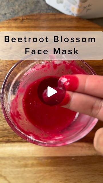 HealthfulHarmony✨ on Instagram: "BB Face Pack ✨❤️
Beetroot: Rich in antioxidants, it brightens the skin and reduces inflammation.
Tomato: High in vitamin C and lycopene, it lightens dark spots, tightens pores, and exfoliates.
Aloe Vera: Provides deep hydration, soothes irritation, and promotes collagen production.
Besan Flour: Acts as a natural cleanser and exfoliant, controlling excess oil and leaving skin smooth.
Together, these ingredients brighten the complexion, hydrate and nourish the skin, and provide anti-aging benefits.

.
.
.
.
.
.
@globally_tastes 
#food #foodie #lunch #skincare #beetroot #haircare #tomato #cooking #aleovera #reels #reelstrending #snack #healthyeating #facemask #foodreview #review #greentea #fenugreek #tamilreels  #tamilmemes #tamiltrending  #tamilkitchentipd #t Beetroot Skin Care, Beetroot Face Pack, Tamil Cooking, Brightening Face Mask, Honey Face Mask, Skin Care Face Mask, Pigmented Lips, Face Pack, Hair Pack